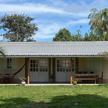 Casa Bouganville - Quarto Com Cozinha Novo Airão Eksteriør billede